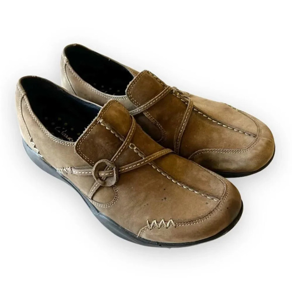 Clarks Wave Olive Green Nubuck Suede Bucs Women’s Size 7 Strap‎ Detail READ - Picture 1 of 11